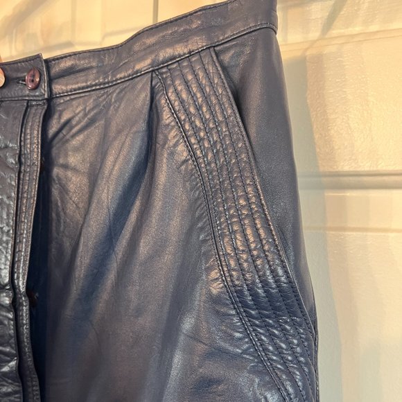 MADE IN CANADA Vintage Navy Blue Leather Pencil Skirt - Picture 3 of 6
